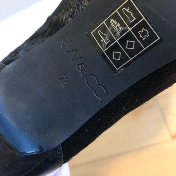 RW & CO. Black Heeled Booties - Picture 5 of 7